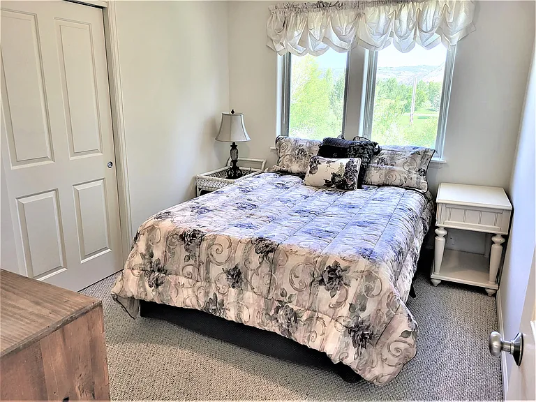 202 Lakeside Ct #202 — Photo 6