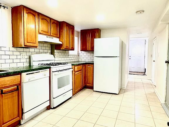 2nd image of 116 Kimball Ave #G