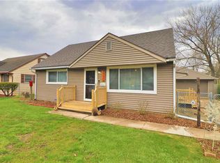 2235 Ohio Pkwy, Rockford, IL 61108
