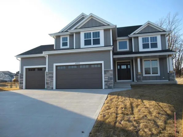 6993 Hearthstone COURT NORTH North, Lannon, WI 53046