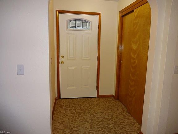 4th image of 2805 Wlittle Kanawha Hwy