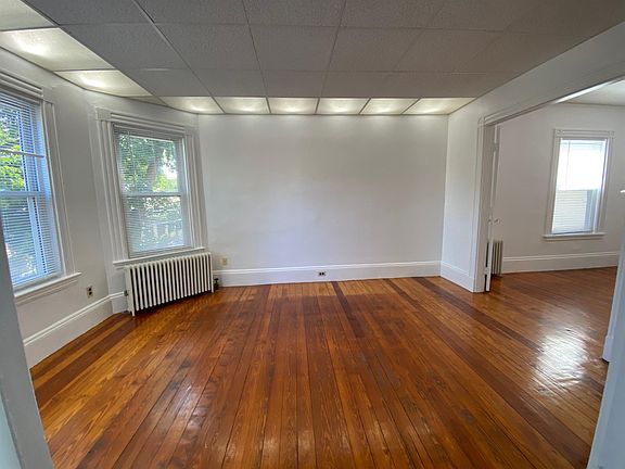 4th image of 24-26 Valentine St #2