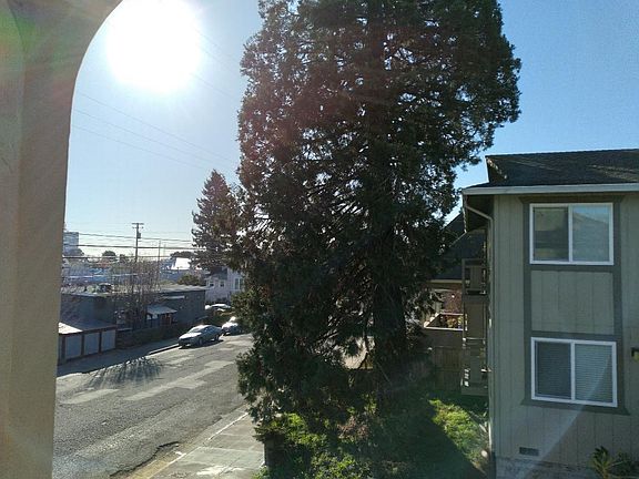 2nd image of 417 Kentucky St APT A