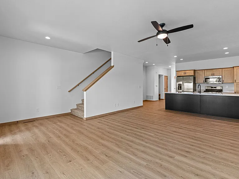630 Catherine Dr — Photo 6