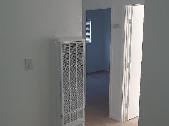 4th image of 3715 Norwood Ave APT E