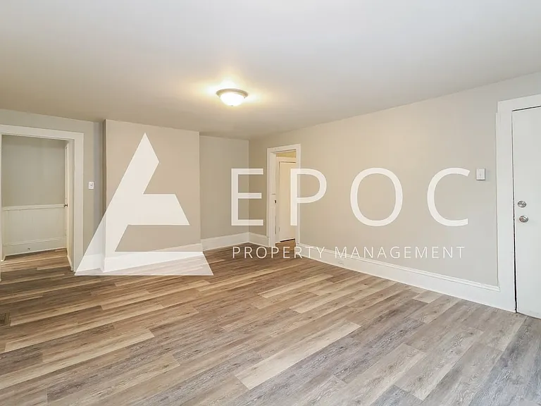836 E Devonshire St — Photo 6