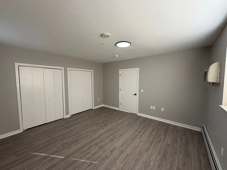 Austin Manor Apartments — Photo 37