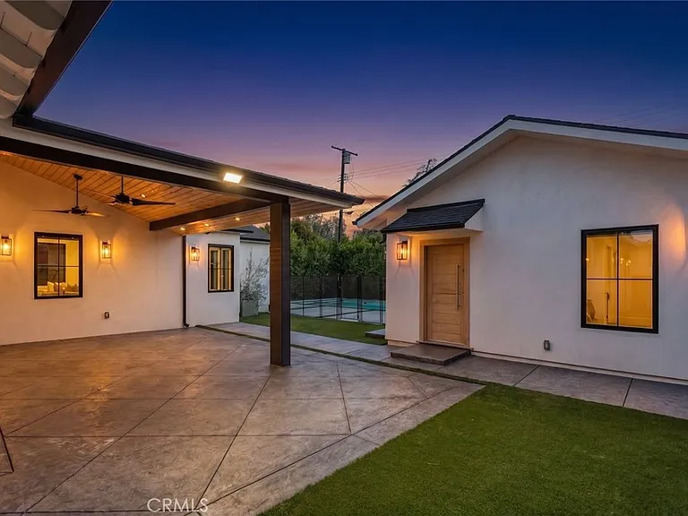 4627 Ethel Ave — Photo 32