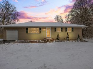 12 Vollmer Pkwy, Rochester, NY 14623