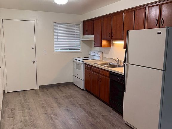 5th image of 1813 M St APT 6