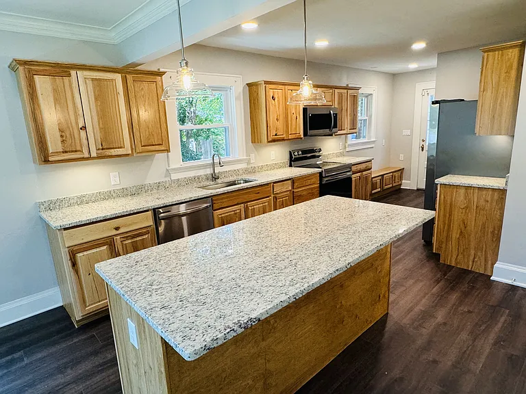 212 Whitehall Rd — Photo 7