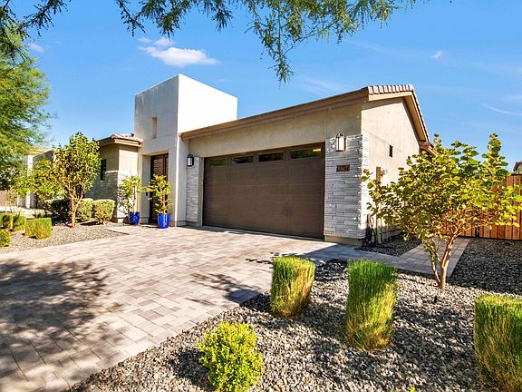 2nd image of 3794 E Crescent Pl