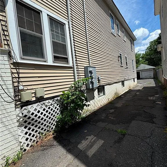 97 Harvey St #1 — Photo 17
