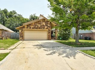 2628 Amy Ct, Moore, OK 73160