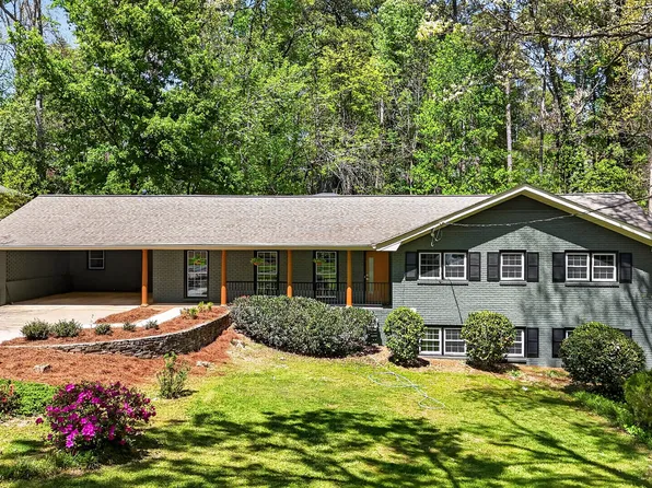 2595 Landeau Cir, Tucker, GA 30084