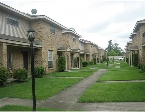 126 Lakewood Dr #50 Photo 1