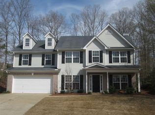 8905 Huntshire Ct, Cumming, GA 30028