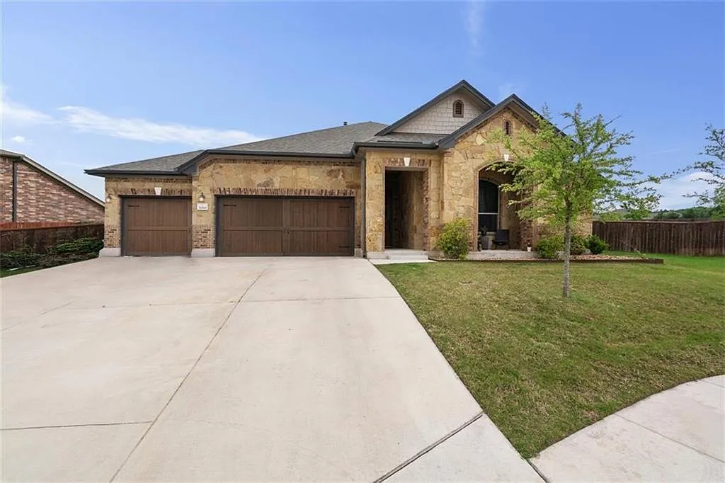 Building Photo - 3060 Freeman Park Dr