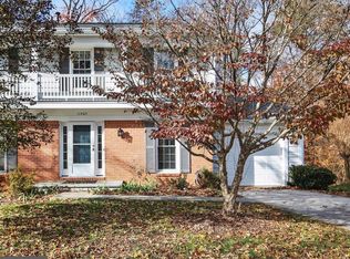 11465 Oak Leaf Dr, Silver Spring, MD 20901