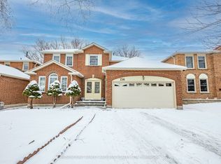 256 Centennial Rd, Toronto, ON M1C 1Z9