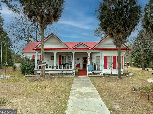 283 N Lexington St, Lyons, GA 30436