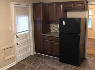 652 W Harwood Ave, Madison Heights, MI 48071