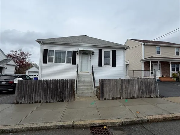 496 Tucker St, Fall River, MA 02721