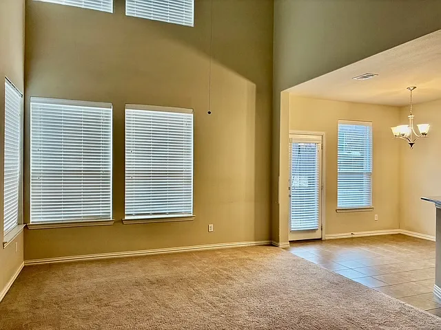 4654 Penelope Ln — Photo 4