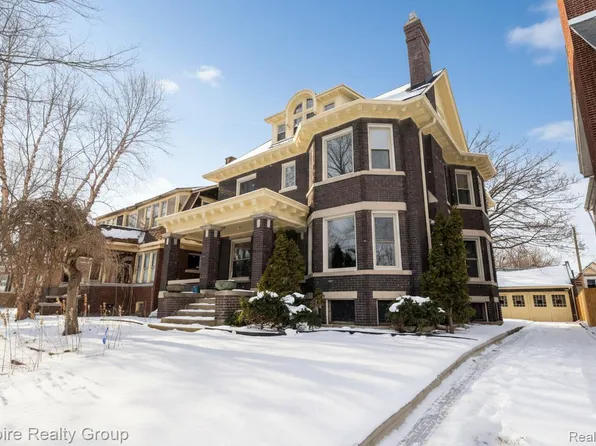 1484 Seyburn St, Detroit, MI 48214