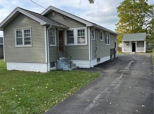 4524 Chester Ave, Niagara Falls, NY 14305