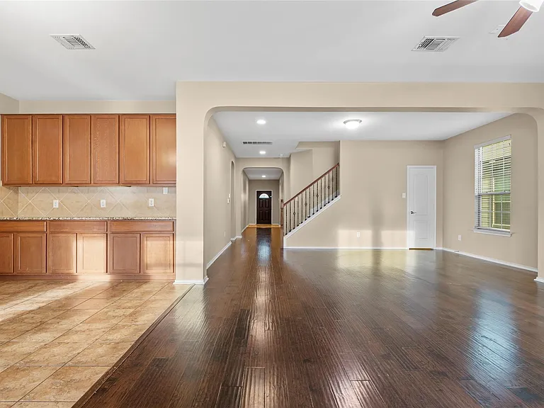 14308 Lake Victor Dr — Photo 8