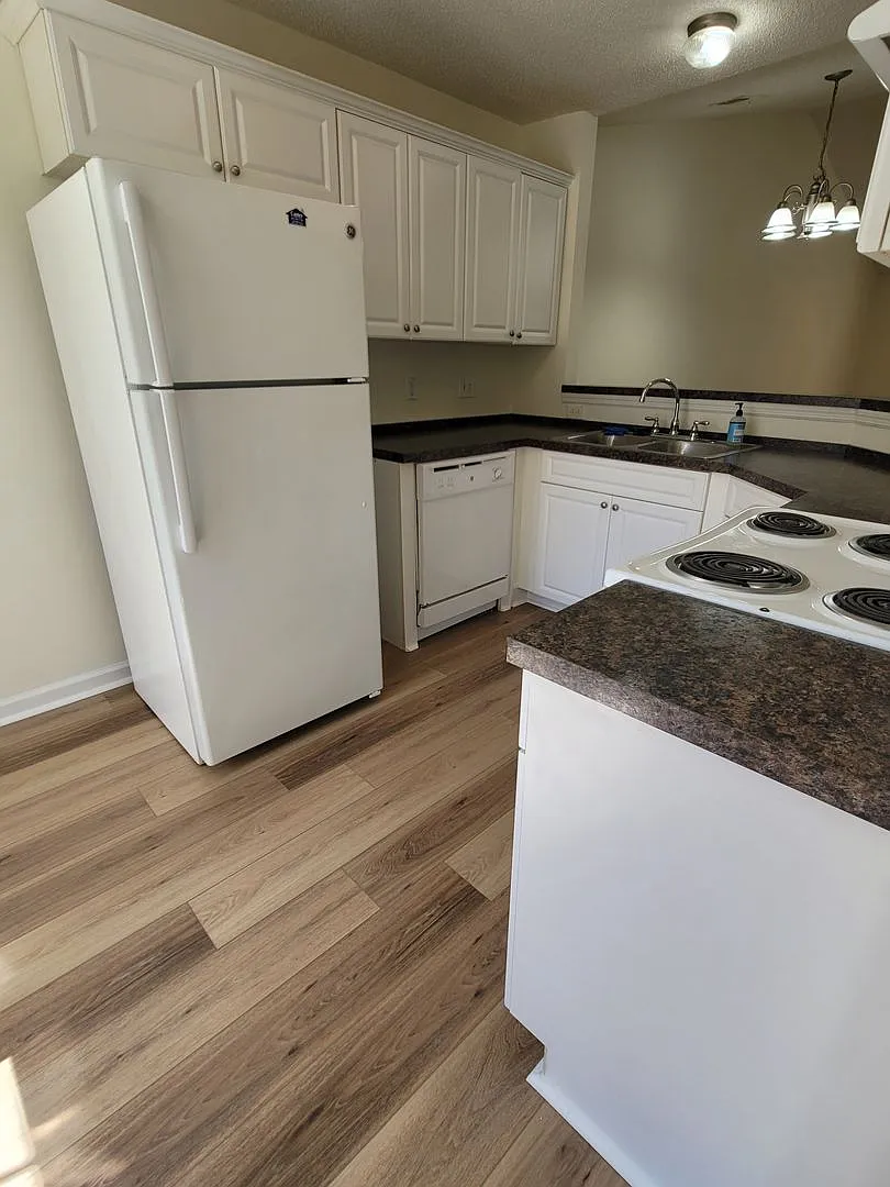 Northeast Arcadia Lakes — Photo 4