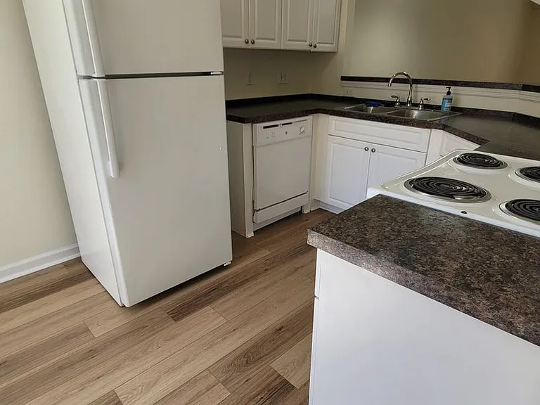 Northeast Arcadia Lakes — Photo 4