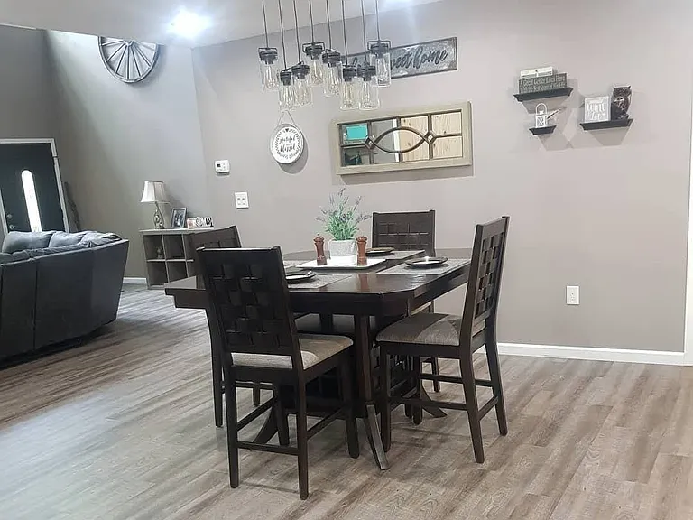 712 Bunker Hill Rd — Photo 9