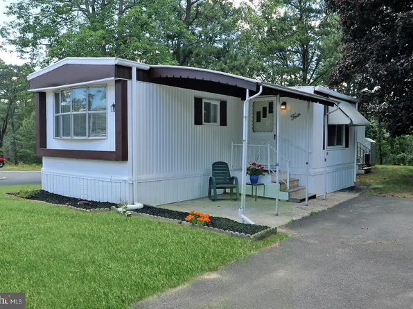 4 Fox St, Manchester Township, NJ 08759