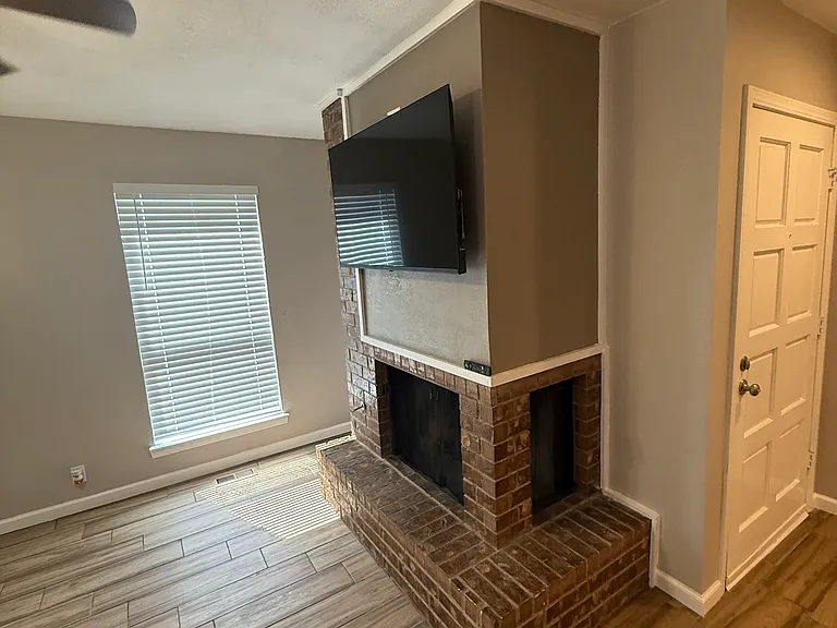 4711 Hemlock Ln — Photo 7