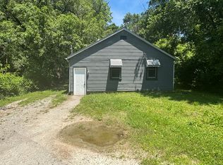 779 Mildred Rear, East Saint Louis, IL 62206