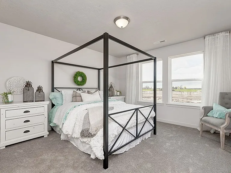 7589 E Declaration Dr — Photo 4