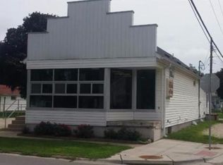 1720 Summer St, Burlington, IA 52601