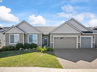 390 S 8th St, Carlton, OR 97111