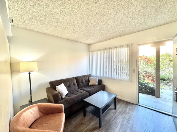 7821 Linda Vista Road