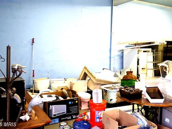 3rd image of 37 Matthews Ave