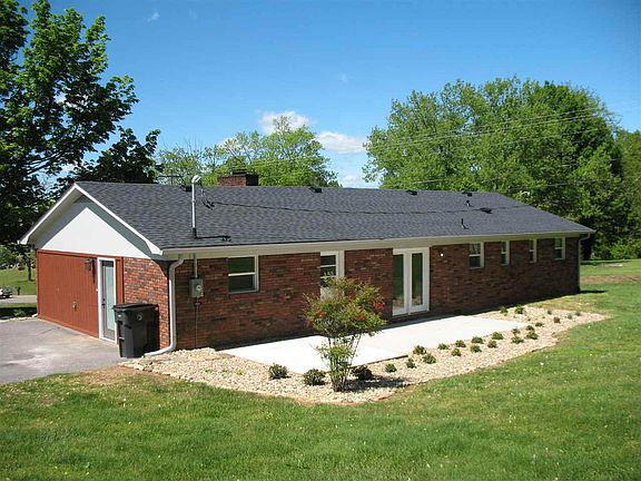 3rd image of 1090 Tennessee Hills Dr