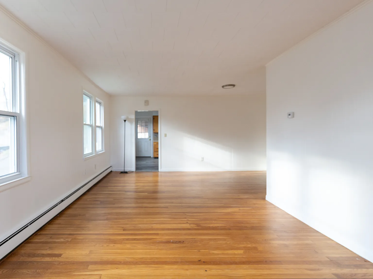 2 bed, 1000 sqft, $2,250 — Photo 2