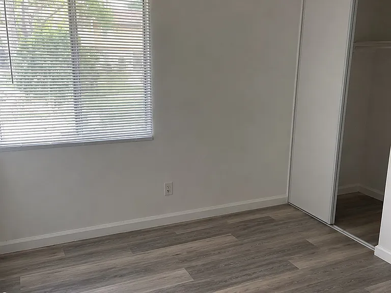 3485 Columbia Ave — Photo 8