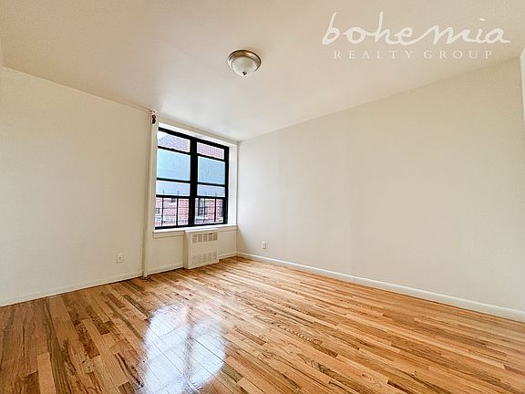 3rd image of 652 Southern Blvd APT 5C