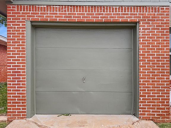 4th image of 1003 Asalee St