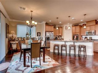 48 Crooked Putter Dr, Las Vegas, NV 89148