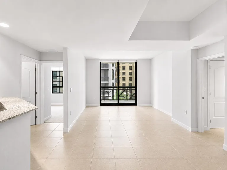 801 S Olive Ave #914 — Photo 8