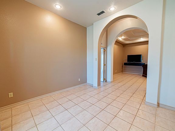 5th image of 1827 Whitewood Dr